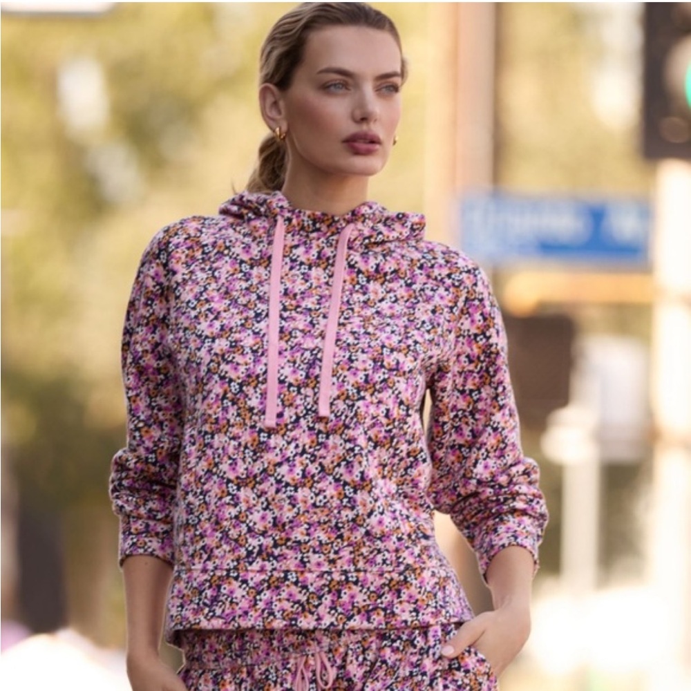 Women's Pink Floral Hooded Pullover Sweatshirt